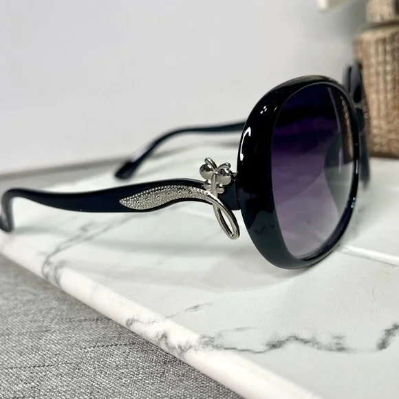 Black Oversized Sunglasses Polarized Purple Ombre Lenses New with Case - Picture 5 of 6